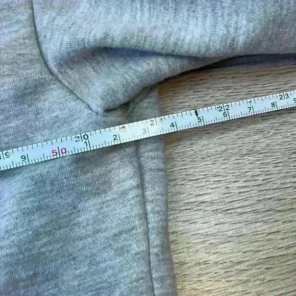 SHEIN Light Grey Cropped Hoodie Size M - Picture 9 of 9